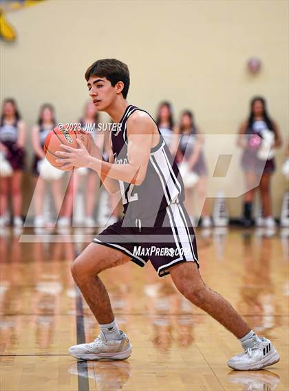 Thumbnail 2 in Thrall vs Flatonia (UIL 2A Reg IV Bi-District) photogallery.