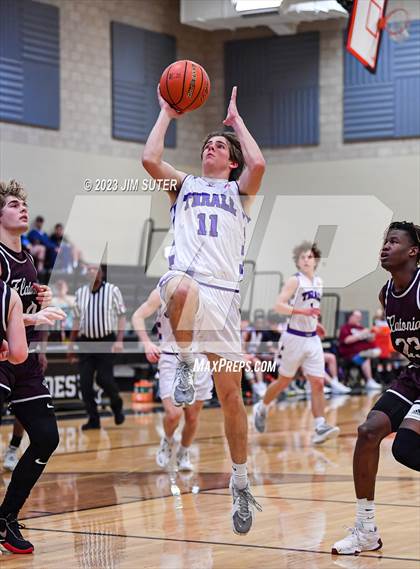Thumbnail 1 in Thrall vs Flatonia (UIL 2A Reg IV Bi-District) photogallery.