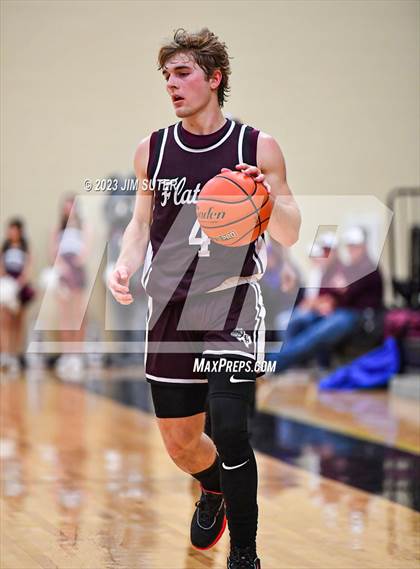 Thumbnail 2 in Thrall vs Flatonia (UIL 2A Reg IV Bi-District) photogallery.
