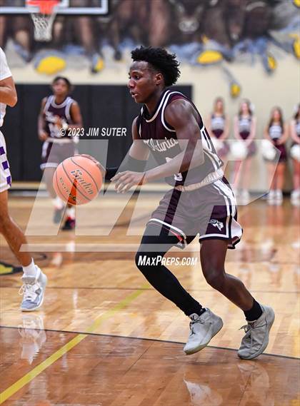 Thumbnail 2 in Thrall vs Flatonia (UIL 2A Reg IV Bi-District) photogallery.