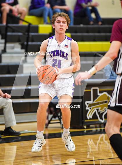 Thumbnail 3 in Thrall vs Flatonia (UIL 2A Reg IV Bi-District) photogallery.