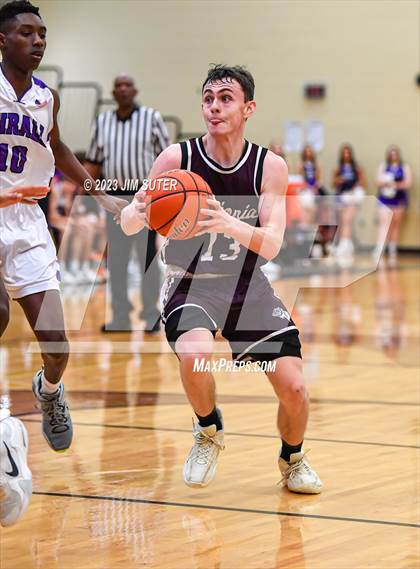 Thumbnail 3 in Thrall vs Flatonia (UIL 2A Reg IV Bi-District) photogallery.