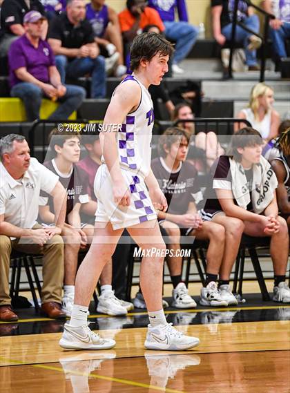Thumbnail 3 in Thrall vs Flatonia (UIL 2A Reg IV Bi-District) photogallery.