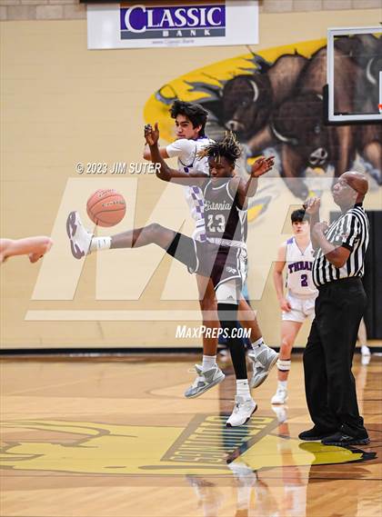 Thumbnail 1 in Thrall vs Flatonia (UIL 2A Reg IV Bi-District) photogallery.