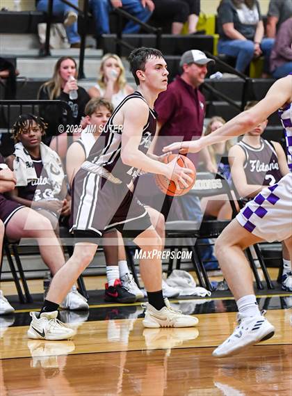 Thumbnail 1 in Thrall vs Flatonia (UIL 2A Reg IV Bi-District) photogallery.