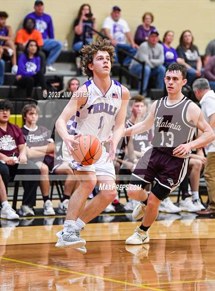 Thumbnail 3 in Thrall vs Flatonia (UIL 2A Reg IV Bi-District) photogallery.