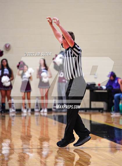 Thumbnail 3 in Thrall vs Flatonia (UIL 2A Reg IV Bi-District) photogallery.