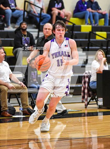 Thumbnail 1 in Thrall vs Flatonia (UIL 2A Reg IV Bi-District) photogallery.