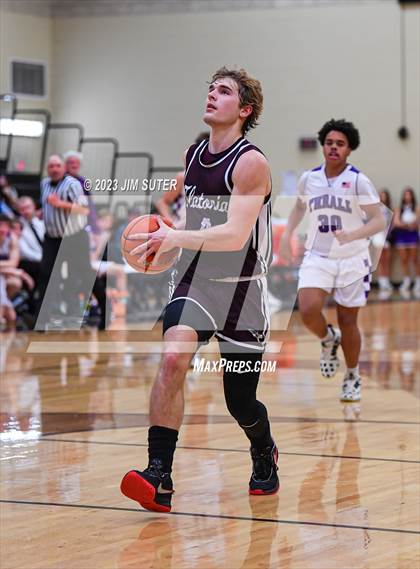 Thumbnail 3 in Thrall vs Flatonia (UIL 2A Reg IV Bi-District) photogallery.