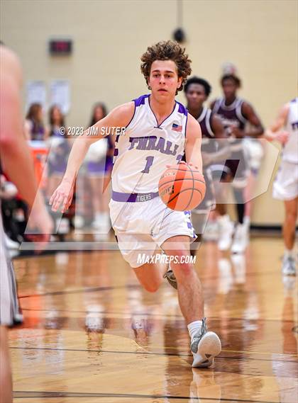 Thumbnail 1 in Thrall vs Flatonia (UIL 2A Reg IV Bi-District) photogallery.
