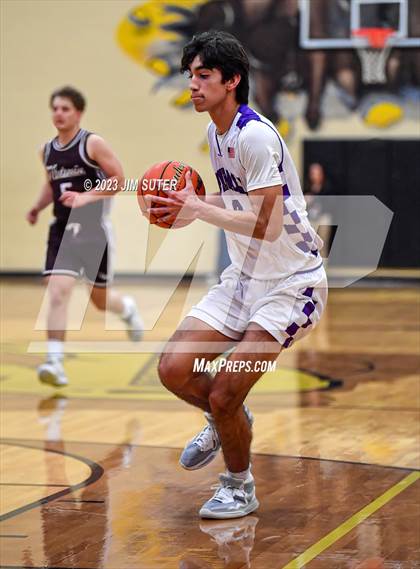 Thumbnail 2 in Thrall vs Flatonia (UIL 2A Reg IV Bi-District) photogallery.