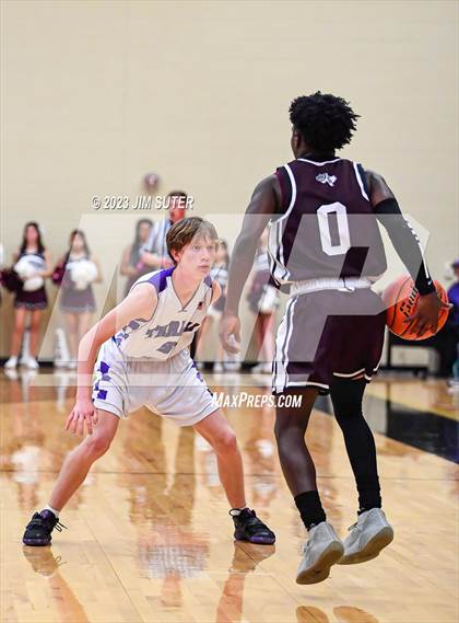 Thumbnail 1 in Thrall vs Flatonia (UIL 2A Reg IV Bi-District) photogallery.