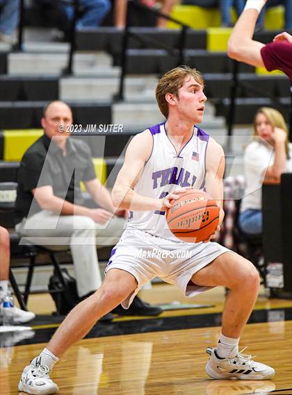 Thumbnail 3 in Thrall vs Flatonia (UIL 2A Reg IV Bi-District) photogallery.
