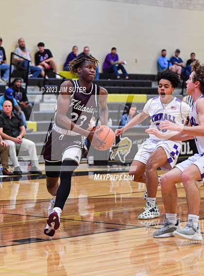 Thumbnail 1 in Thrall vs Flatonia (UIL 2A Reg IV Bi-District) photogallery.