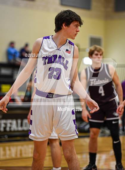 Thumbnail 1 in Thrall vs Flatonia (UIL 2A Reg IV Bi-District) photogallery.