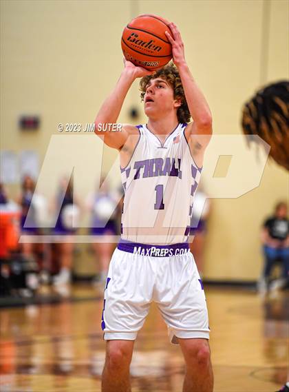 Thumbnail 1 in Thrall vs Flatonia (UIL 2A Reg IV Bi-District) photogallery.