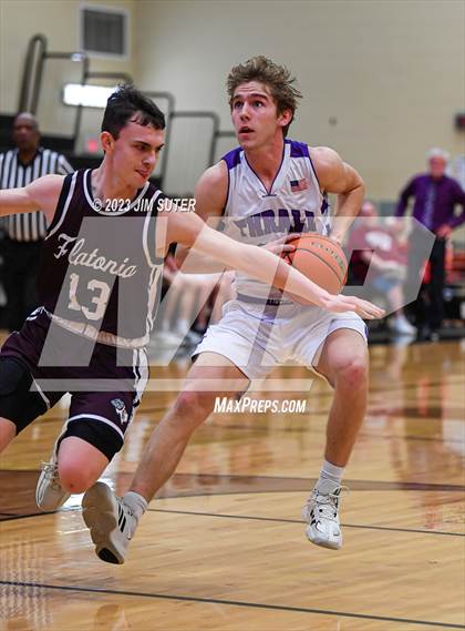 Thumbnail 2 in Thrall vs Flatonia (UIL 2A Reg IV Bi-District) photogallery.