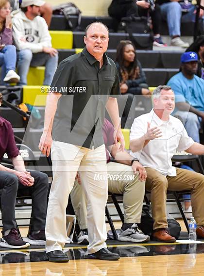 Thumbnail 3 in Thrall vs Flatonia (UIL 2A Reg IV Bi-District) photogallery.