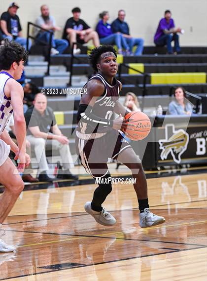 Thumbnail 3 in Thrall vs Flatonia (UIL 2A Reg IV Bi-District) photogallery.