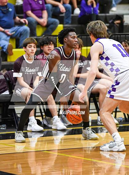 Thumbnail 3 in Thrall vs Flatonia (UIL 2A Reg IV Bi-District) photogallery.
