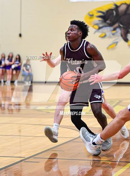 Thumbnail 2 in Thrall vs Flatonia (UIL 2A Reg IV Bi-District) photogallery.