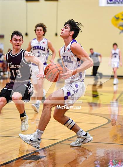 Thumbnail 2 in Thrall vs Flatonia (UIL 2A Reg IV Bi-District) photogallery.