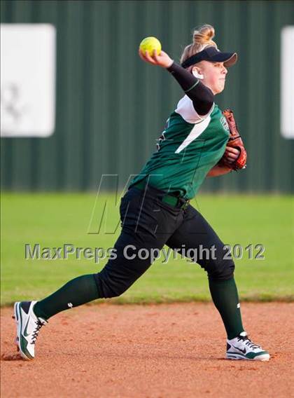 Thumbnail 2 in Huntsville vs Bellaire (The Woodlands Lady Highlander Tournament) photogallery.