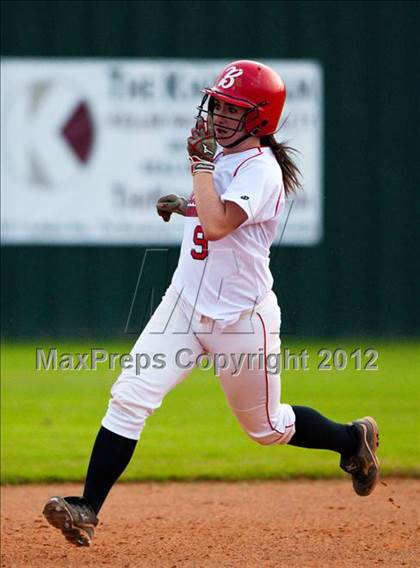 Thumbnail 2 in Huntsville vs Bellaire (The Woodlands Lady Highlander Tournament) photogallery.