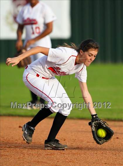 Thumbnail 1 in Huntsville vs Bellaire (The Woodlands Lady Highlander Tournament) photogallery.