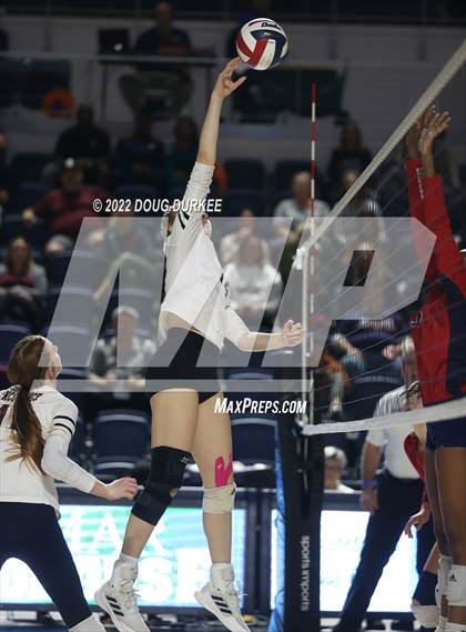 Thumbnail 2 in Cinco Ranch vs. Dawson (UIL 6A Region 3 & 4 Semi Finals) photogallery.