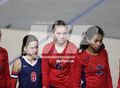 Thumbnail 2 in Cinco Ranch vs. Dawson (UIL 6A Region 3 & 4 Semi Finals) photogallery.