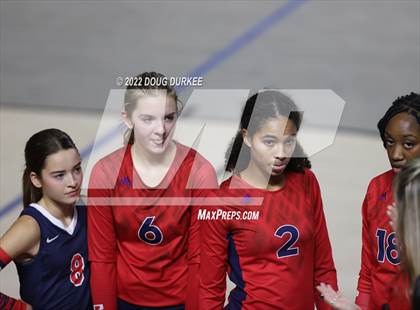 Thumbnail 3 in Cinco Ranch vs. Dawson (UIL 6A Region 3 & 4 Semi Finals) photogallery.