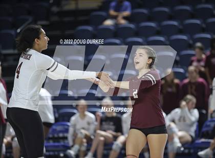 Thumbnail 3 in Cinco Ranch vs. Dawson (UIL 6A Region 3 & 4 Semi Finals) photogallery.