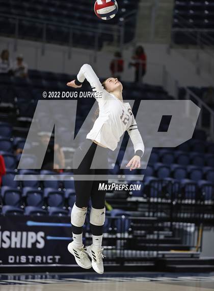 Thumbnail 2 in Cinco Ranch vs. Dawson (UIL 6A Region 3 & 4 Semi Finals) photogallery.