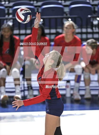 Thumbnail 1 in Cinco Ranch vs. Dawson (UIL 6A Region 3 & 4 Semi Finals) photogallery.