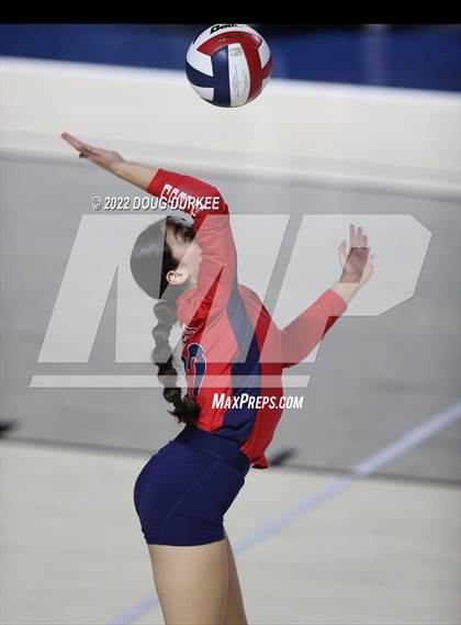 Thumbnail 1 in Cinco Ranch vs. Dawson (UIL 6A Region 3 & 4 Semi Finals) photogallery.