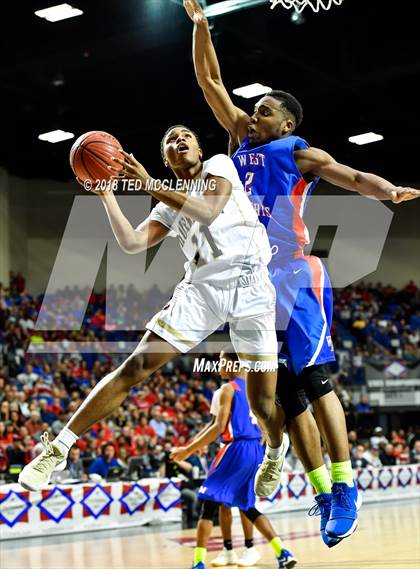 Thumbnail 2 in Jonesboro vs. West Memphis (AAA 6A Final) photogallery.