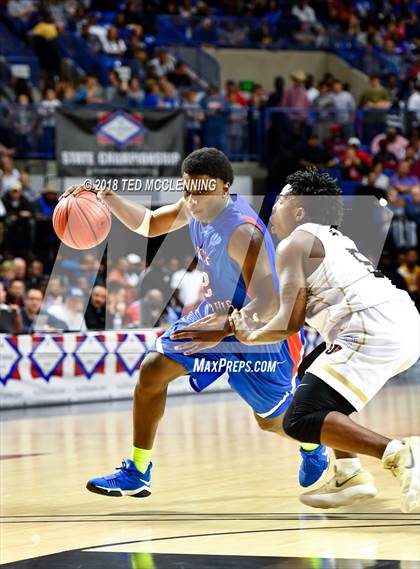 Thumbnail 3 in Jonesboro vs. West Memphis (AAA 6A Final) photogallery.