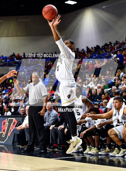 Thumbnail 2 in Jonesboro vs. West Memphis (AAA 6A Final) photogallery.