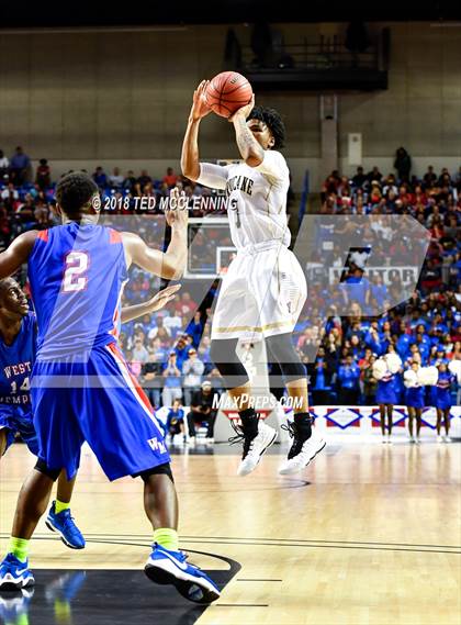 Thumbnail 2 in Jonesboro vs. West Memphis (AAA 6A Final) photogallery.