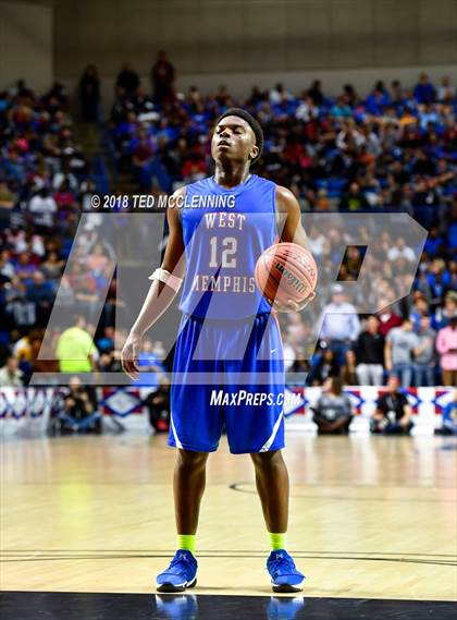 Thumbnail 3 in Jonesboro vs. West Memphis (AAA 6A Final) photogallery.