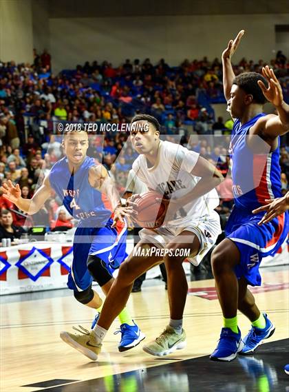 Thumbnail 2 in Jonesboro vs. West Memphis (AAA 6A Final) photogallery.