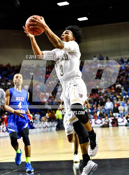 Thumbnail 3 in Jonesboro vs. West Memphis (AAA 6A Final) photogallery.