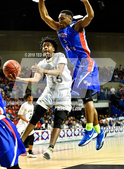 Thumbnail 2 in Jonesboro vs. West Memphis (AAA 6A Final) photogallery.