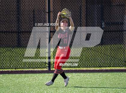 Thumbnail 3 in Kirbyville vs. East Bernard (UILRegion 3A D2 Area Playoff Game 2) photogallery.