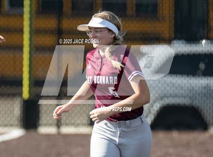 Thumbnail 3 in Kirbyville vs. East Bernard (UILRegion 3A D2 Area Playoff Game 2) photogallery.