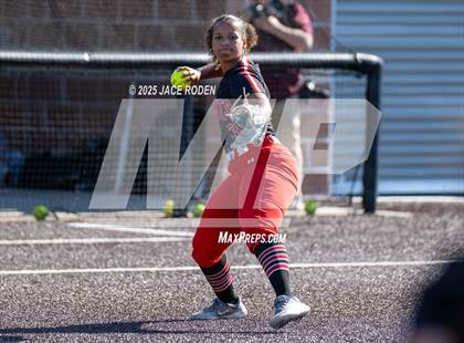 Thumbnail 1 in Kirbyville vs. East Bernard (UILRegion 3A D2 Area Playoff Game 2) photogallery.