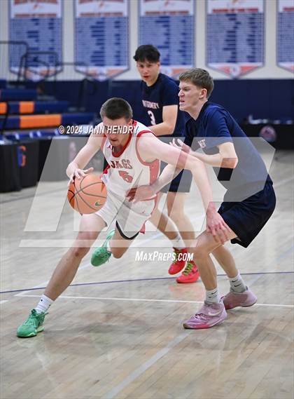 Thumbnail 2 in Montgomery vs. Boulder Creek (Tarkanian Classic) photogallery.