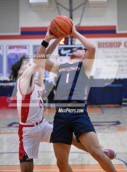 Thumbnail 1 in Montgomery vs. Boulder Creek (Tarkanian Classic) photogallery.