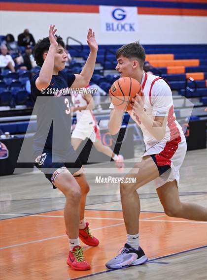 Thumbnail 2 in Montgomery vs. Boulder Creek (Tarkanian Classic) photogallery.